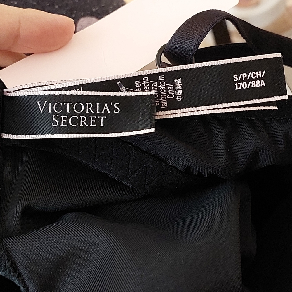Victoria’s Secret Beaded Velvet Black Bodysuit Size S Brand new with tags - Picture 7 of 7